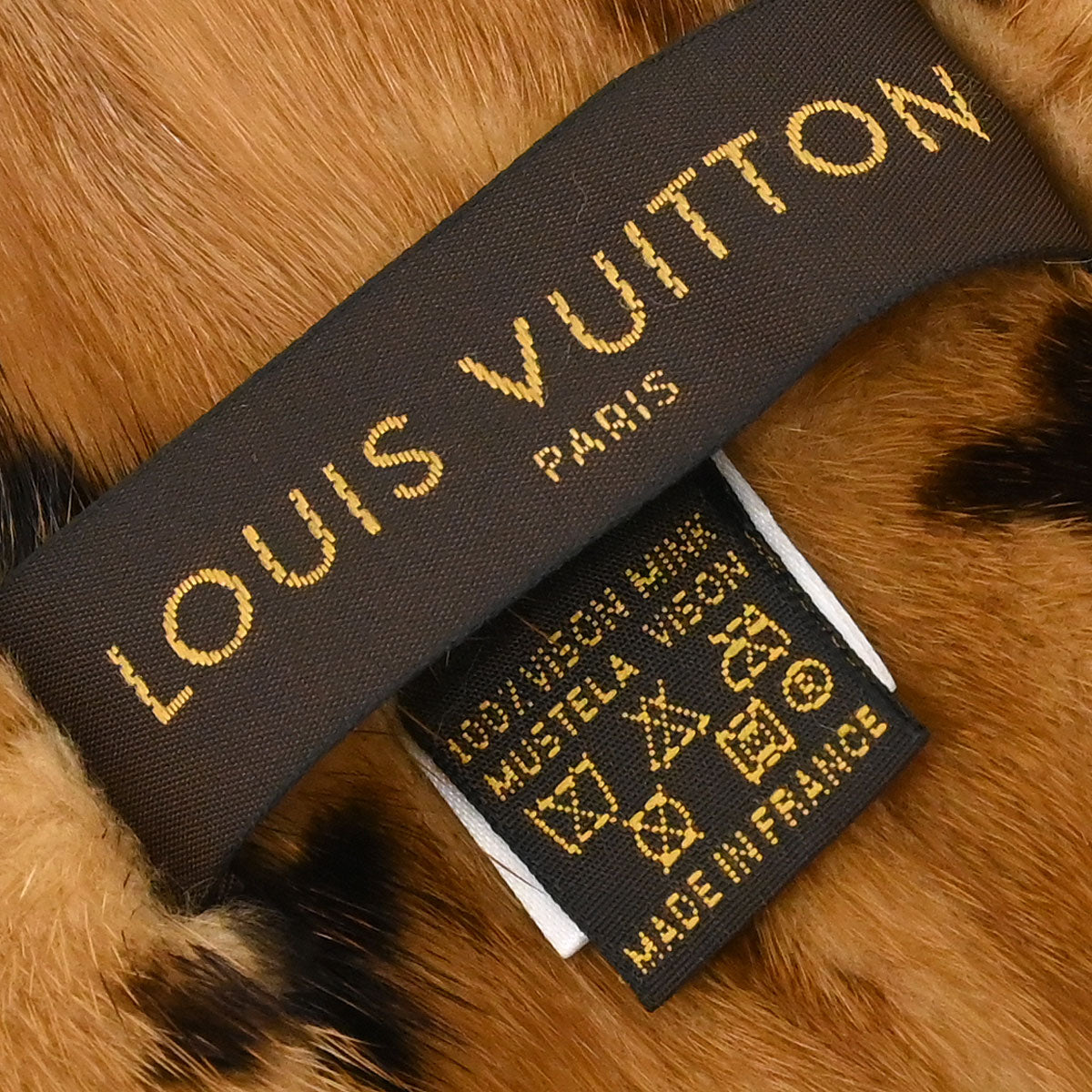 Louis Vuitton * Monogram Mink Shawl Stole M72245