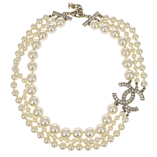 Chanel Charm CC Gold Chain Necklace Costume Pearl Rhinestone A14B