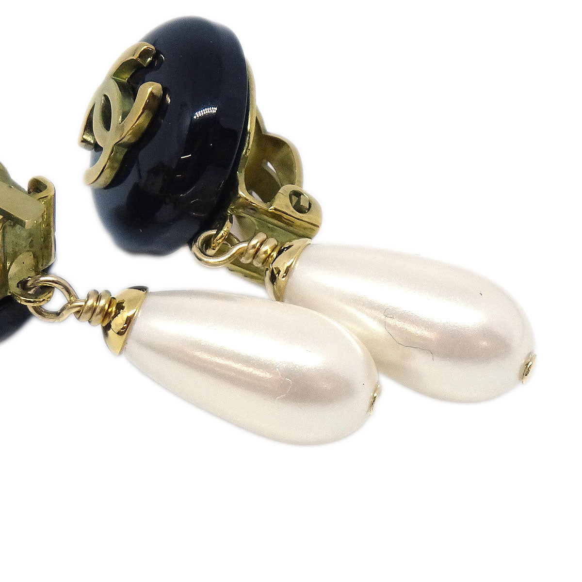 Chanel Gold Costume Pearl Dangle Clip-On Earrings 94A