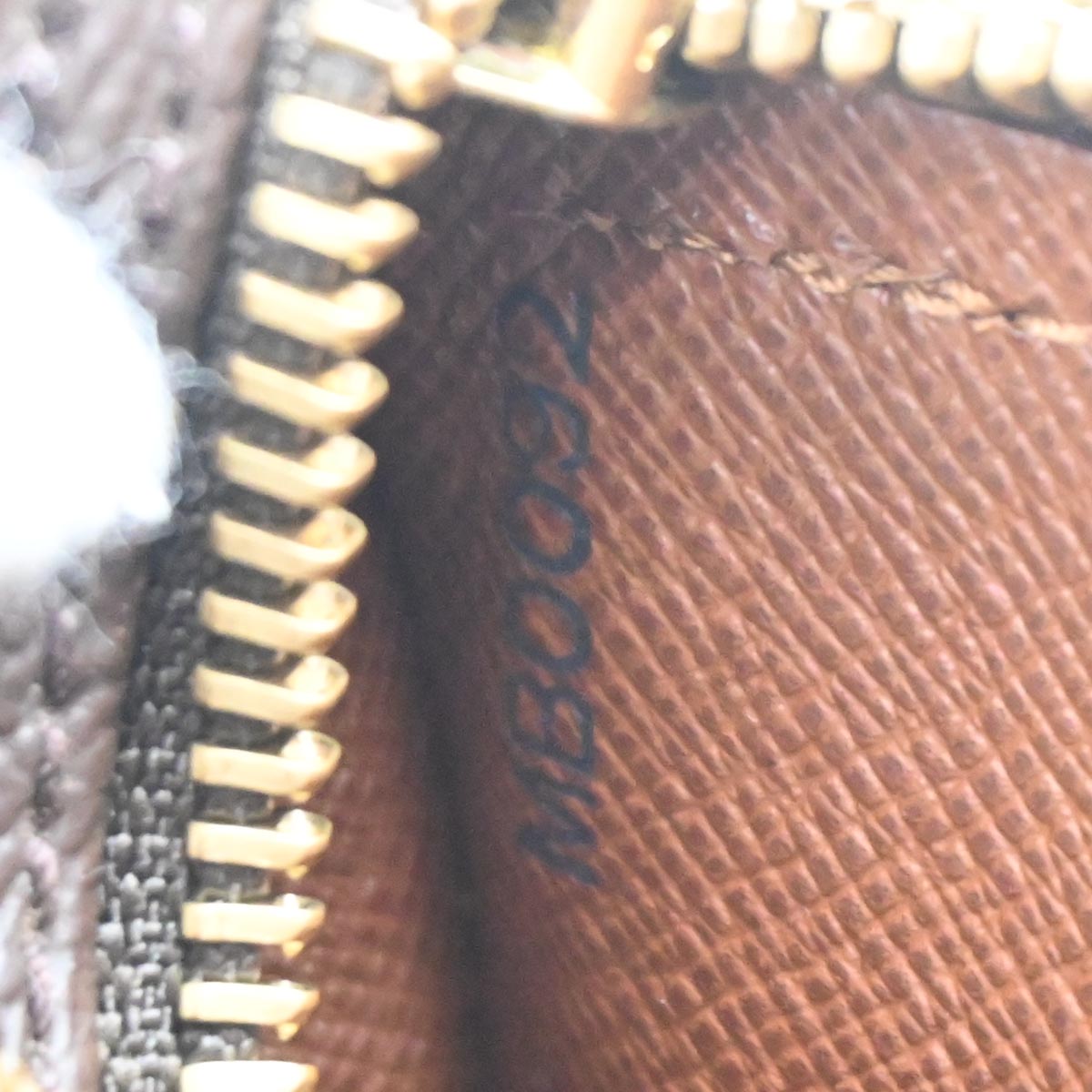 Louis Vuitton Monogram Papillon 30 Handbag M51385