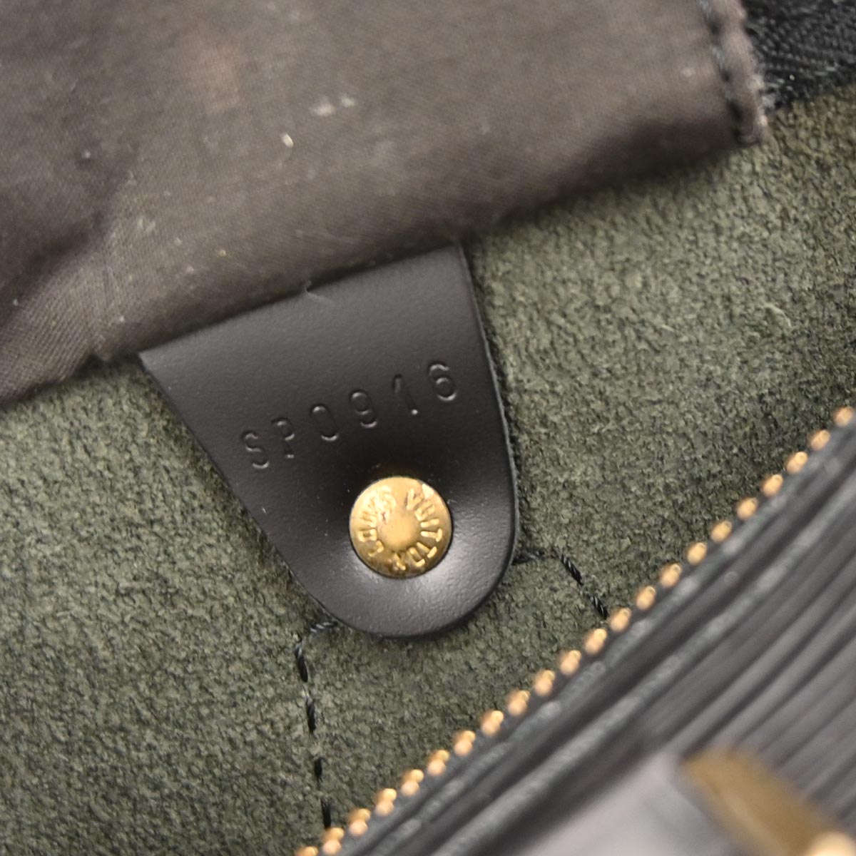 Louis Vuitton Black Epi Speedy 25 Handbag M43012