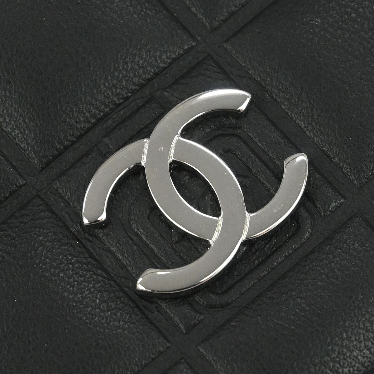 Chanel Black Lambskin Icon Cardholder Small Good