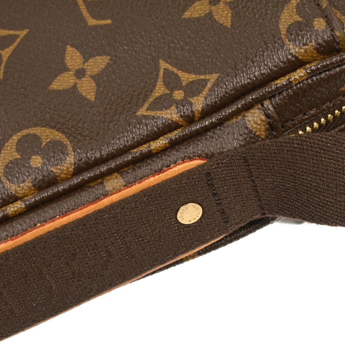 Louis Vuitton Monogram Trotteur Beaubourg Shoulder Bag M97037