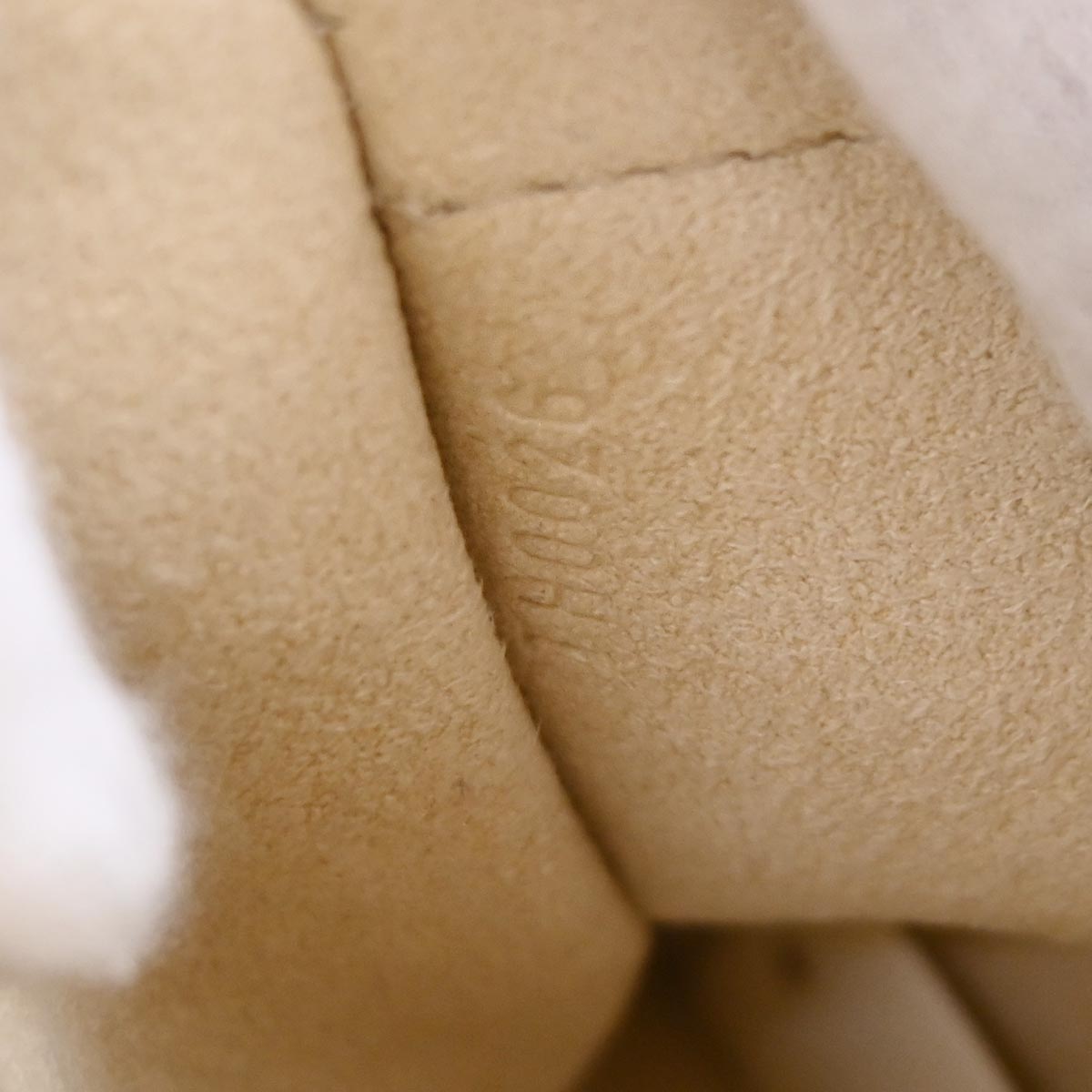 Louis Vuitton Monogram Manhattan PM Handbag M40026