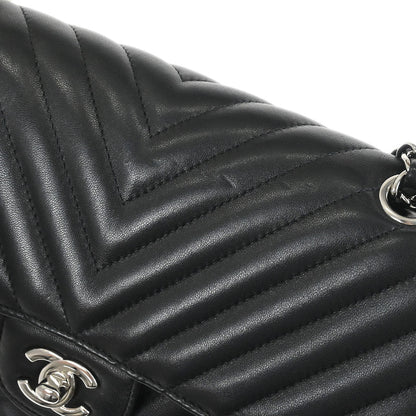 Chanel Black Lambskin Chevron Medium Classic Double Flap Shoulder Bag