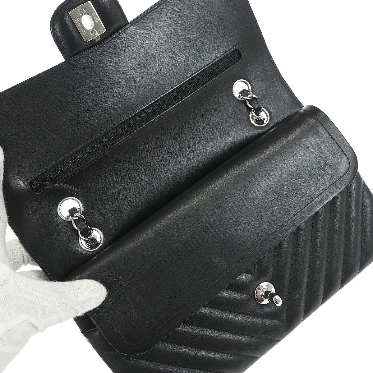 Chanel Black Lambskin Chevron Medium Classic Double Flap Shoulder Bag
