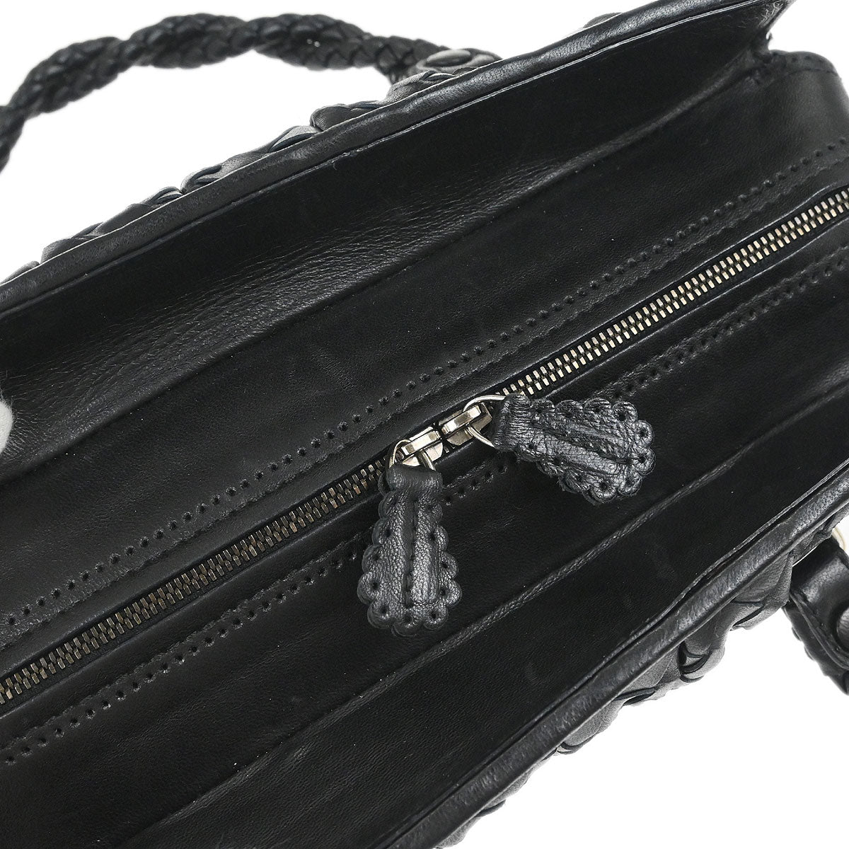 Bottega Veneta Black Lambskin Intrecciato Handbag