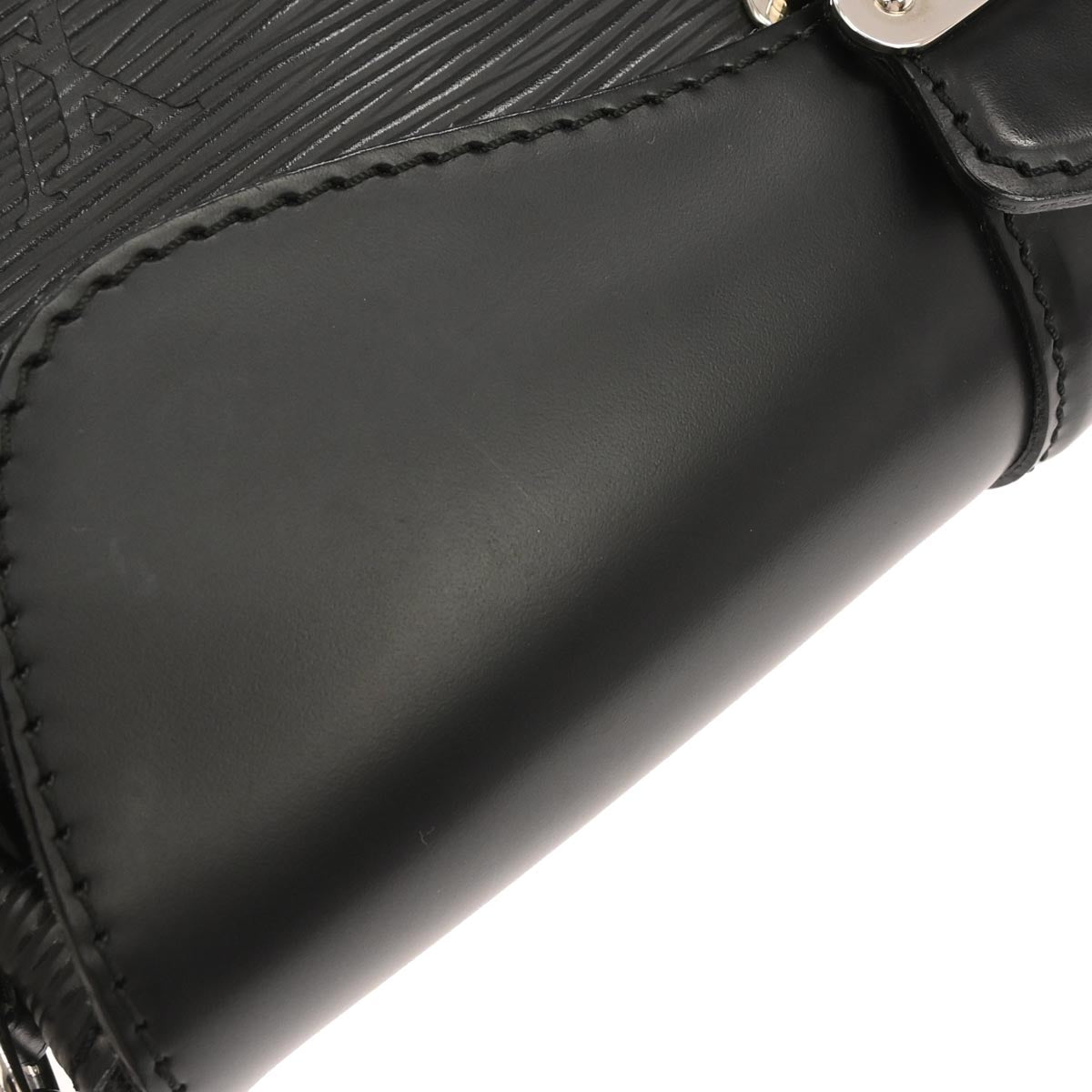 Louis Vuitton Black Epi Pochette Montaigne Handbag M59292