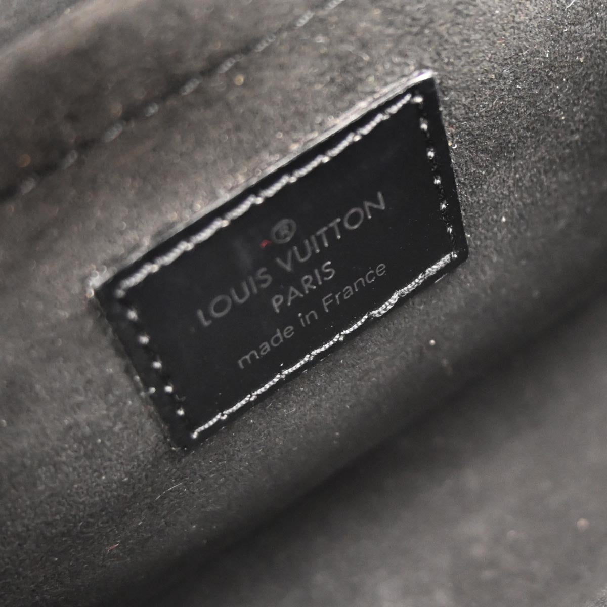 Louis Vuitton Black Epi Pochette Montaigne Handbag M59292