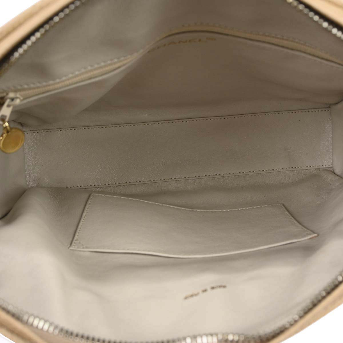 Chanel 1994-1996 Beige Caviar Skin Shoulder Bag