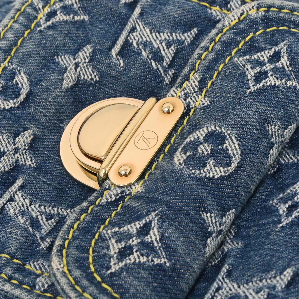 Louis Vuitton 2005 Monogram Denim Baggy GM Shoulder Bag M95048