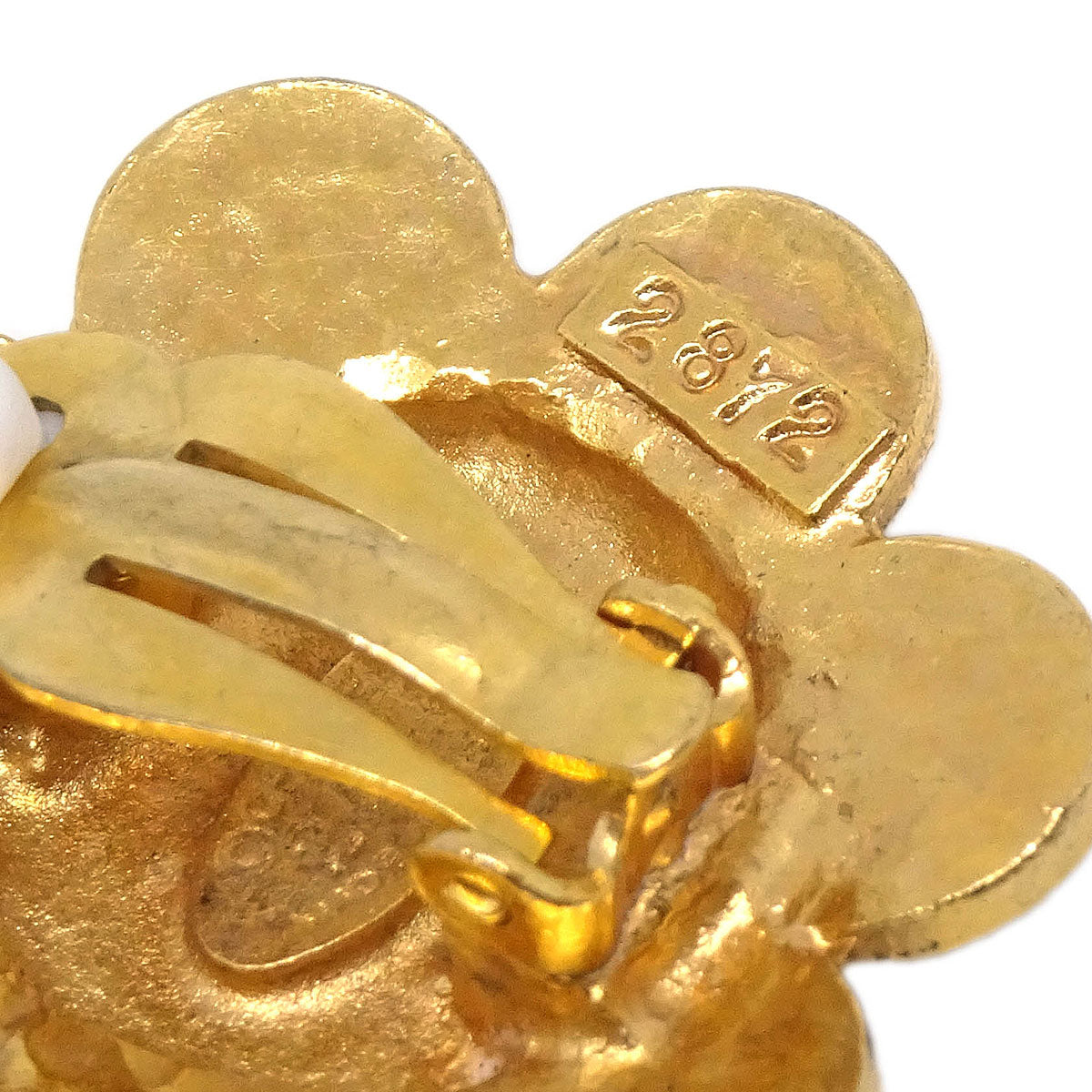 Chanel Flower Clip-On Earrings Gold 2872/28