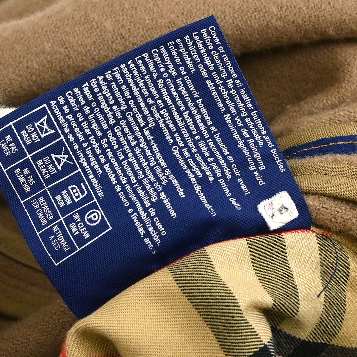 Burberrys Trench Coat Khaki #50