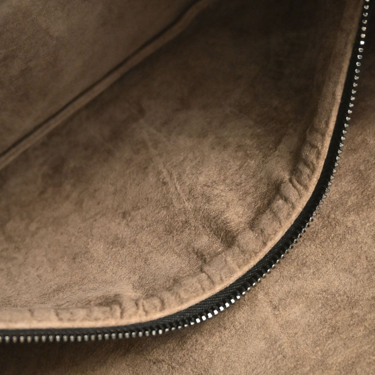 Bottega Veneta Black Lambskin Intrecciato Hobo Handbag