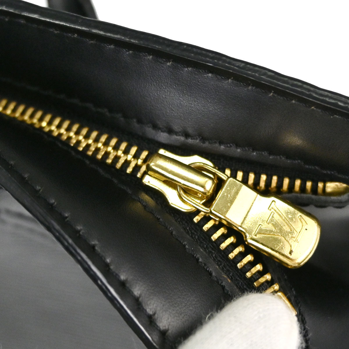 Louis Vuitton Black Epi Saint Jacques Poignee Long M52332