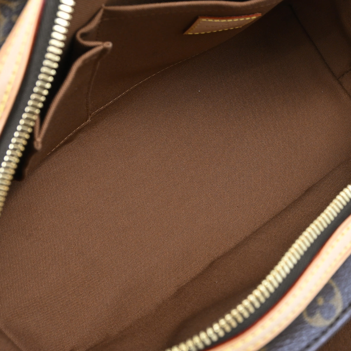 Louis Vuitton Monogram Riveting Handbag M40140