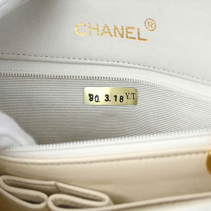 Chanel 1989-1991 White Lambskin Turnlock Small Full Flap Shoulder Bag