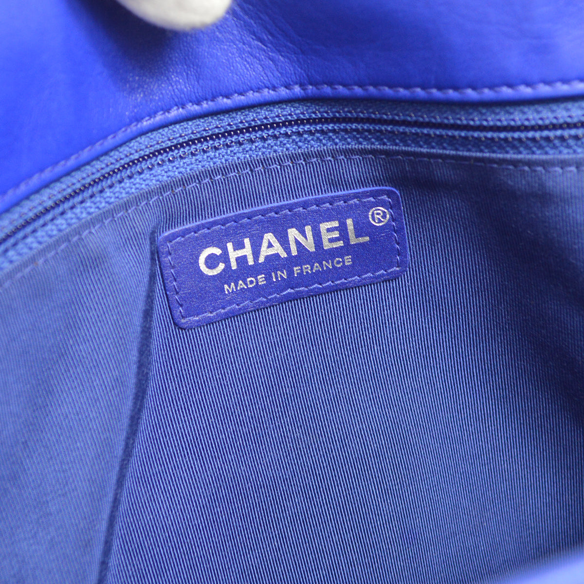 Chanel 2013-2014 Blue Black Lambskin Large Hula Hoop Handbag