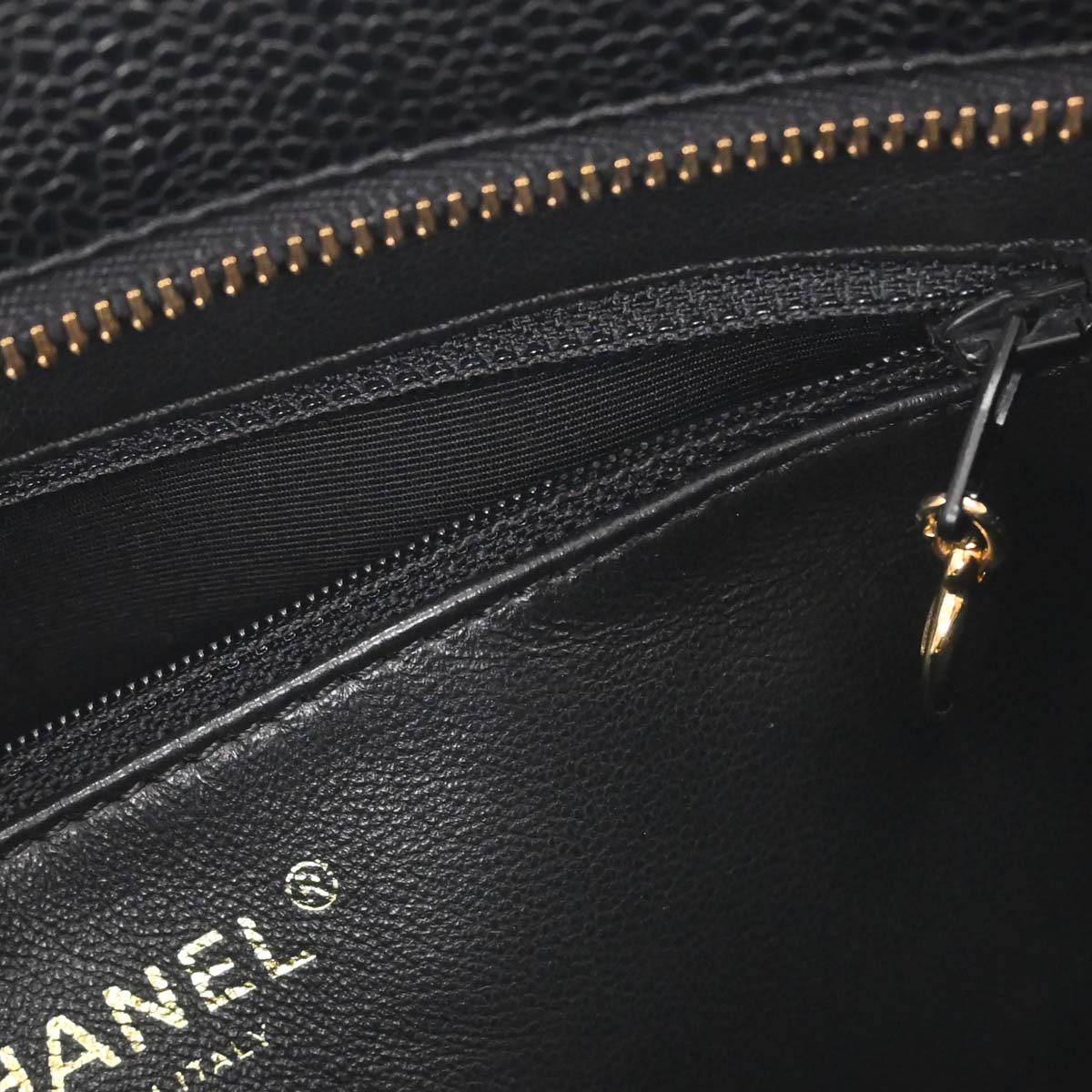 Chanel 2005-2006 Black Caviar Skin Medallion Tote Handbag