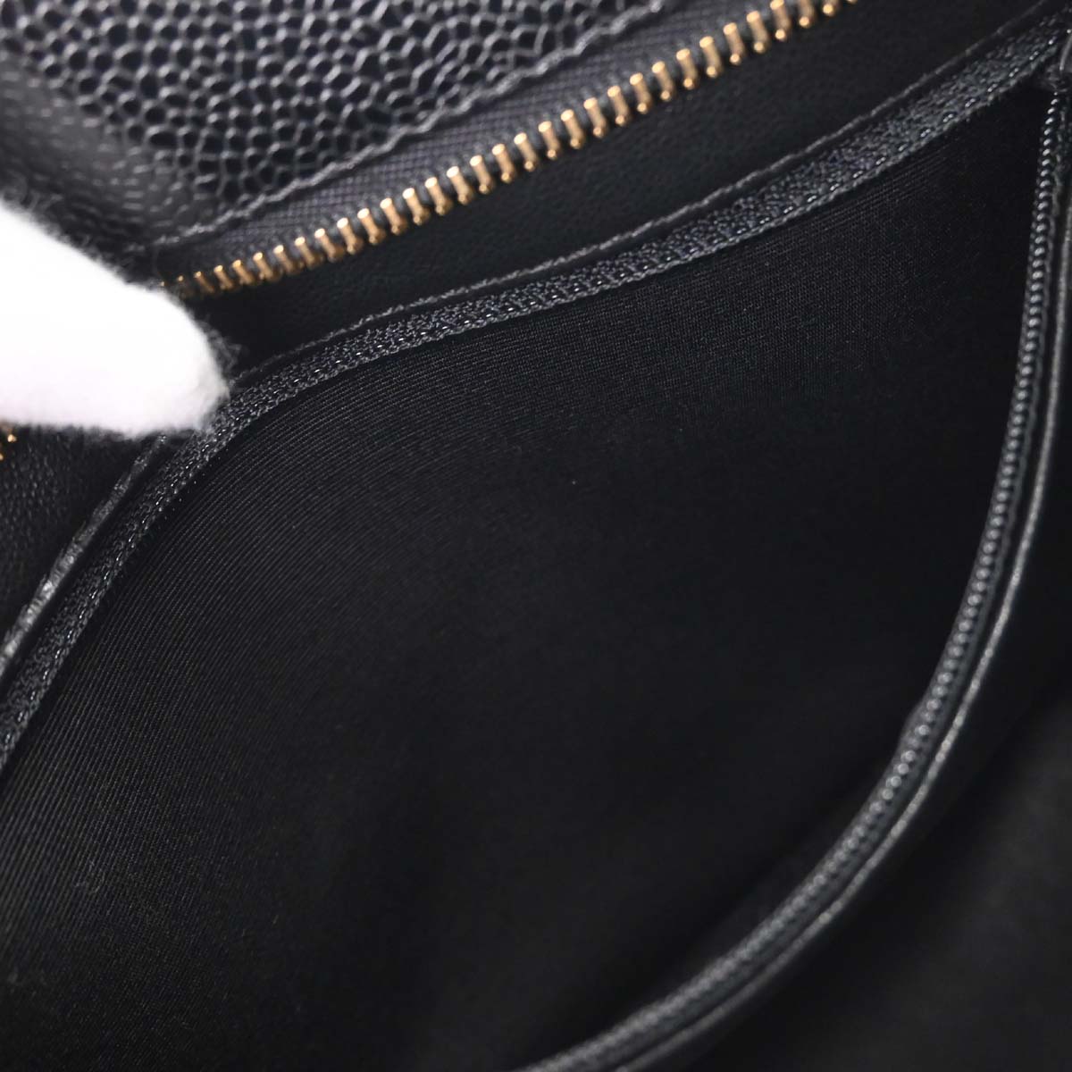Chanel 2005-2006 Black Caviar Skin Medallion Tote Handbag