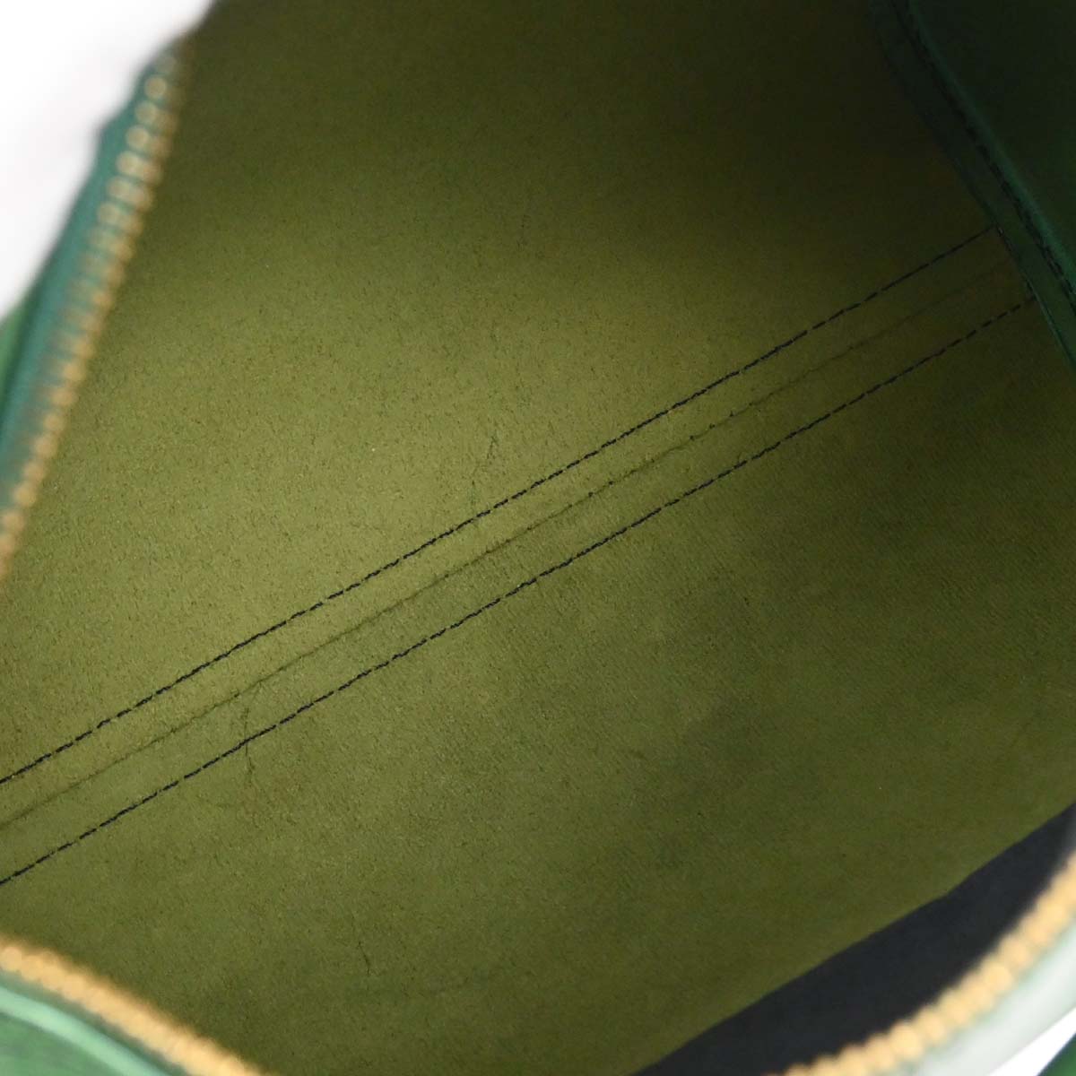 Louis Vuitton 1992 Green Epi Speedy 25 Handbag M43014