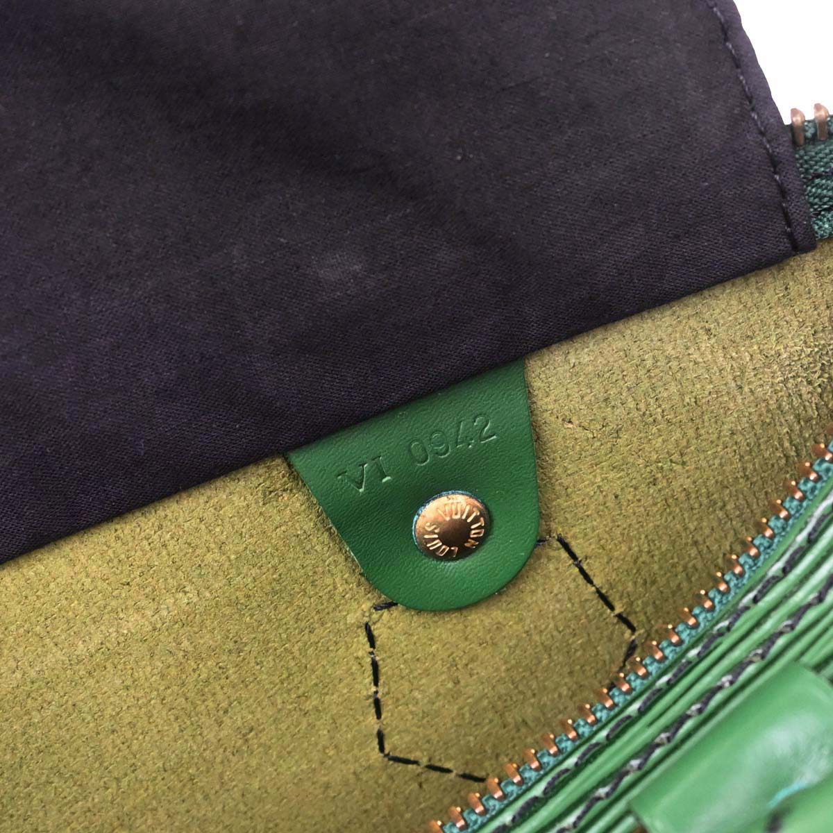 Louis Vuitton 1992 Green Epi Speedy 25 Handbag M43014