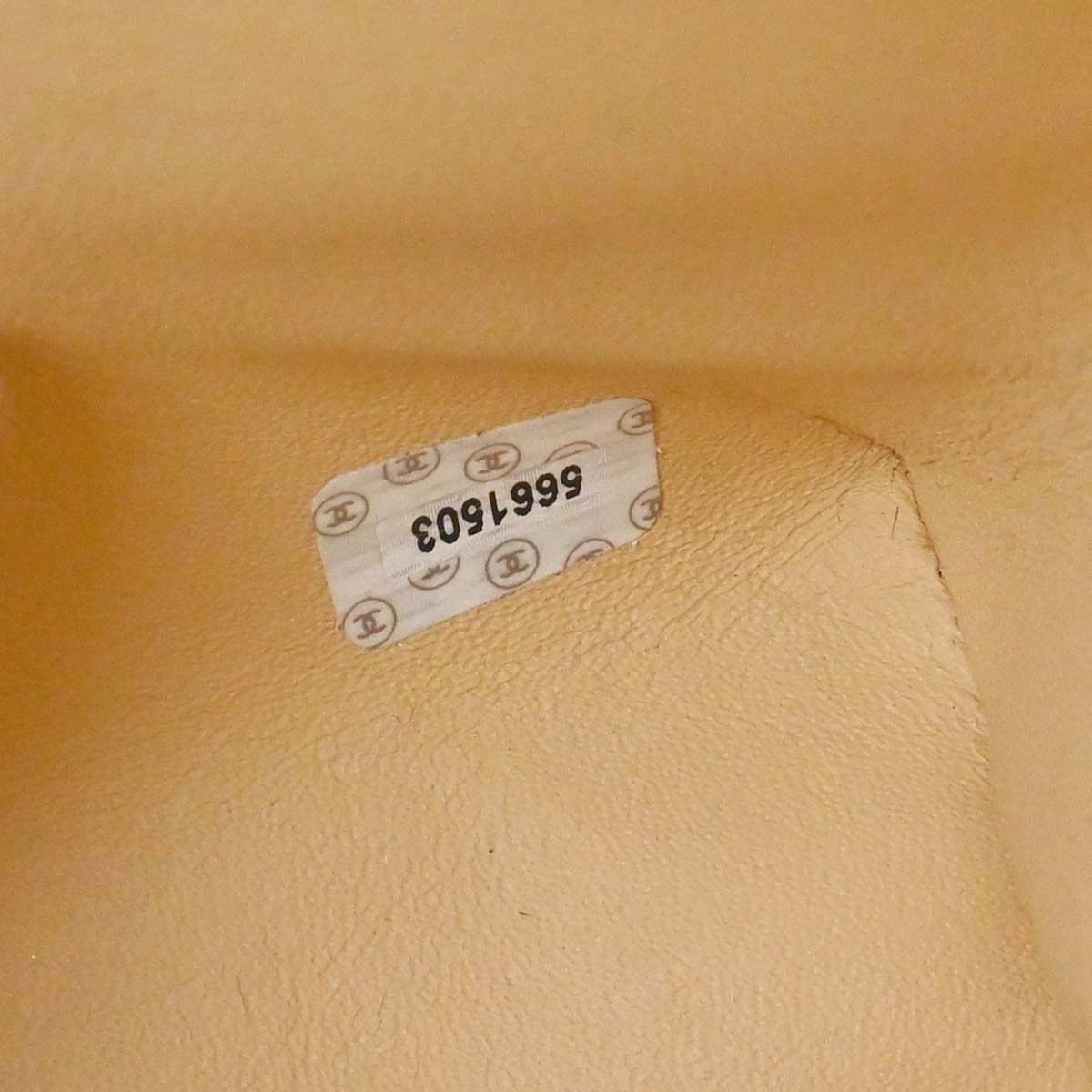 Chanel 1997-1999 Beige Caviar Skin Kelly Top Handle Handbag