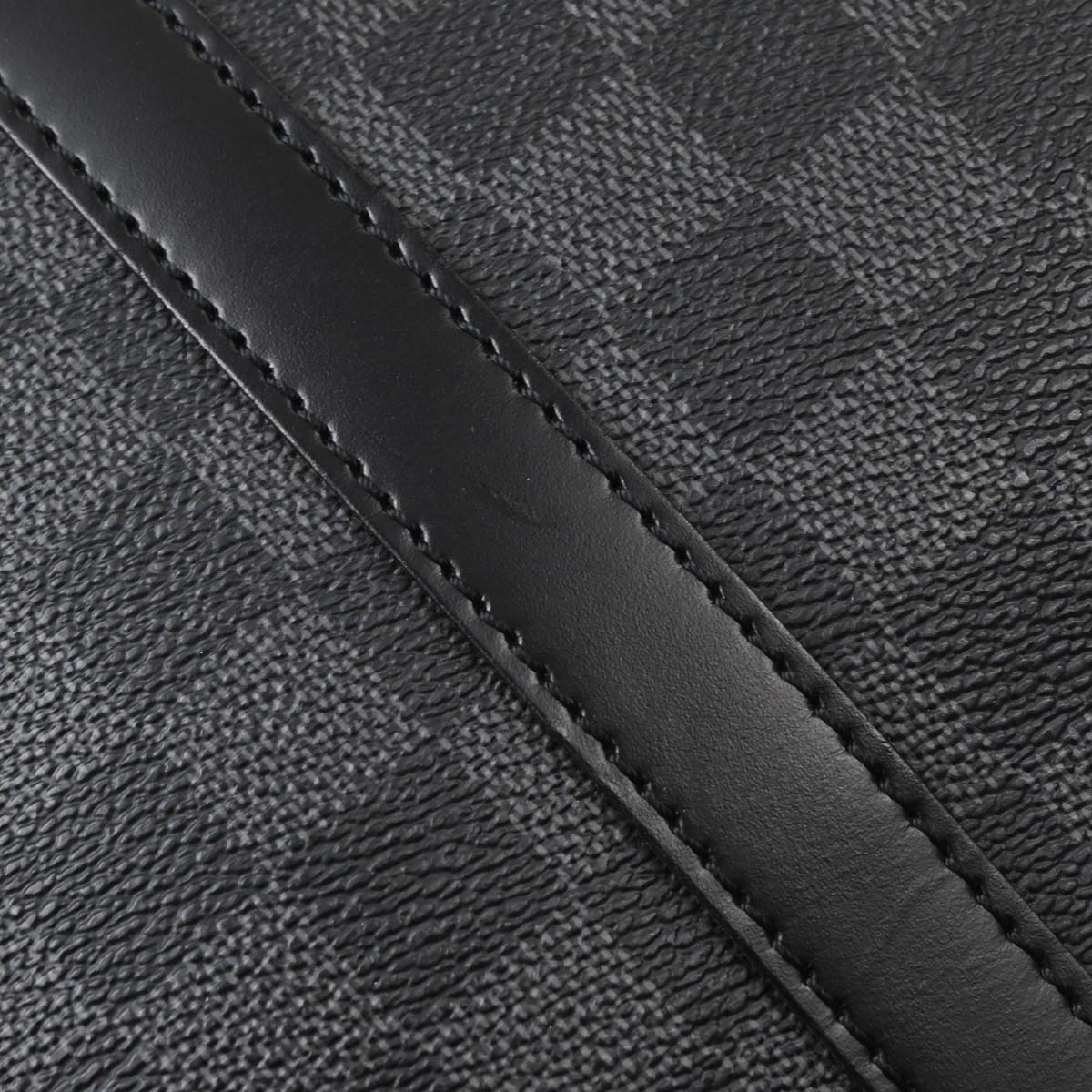 Louis Vuitton 2009 Damier Porte Documents Voyage Handbag N41125