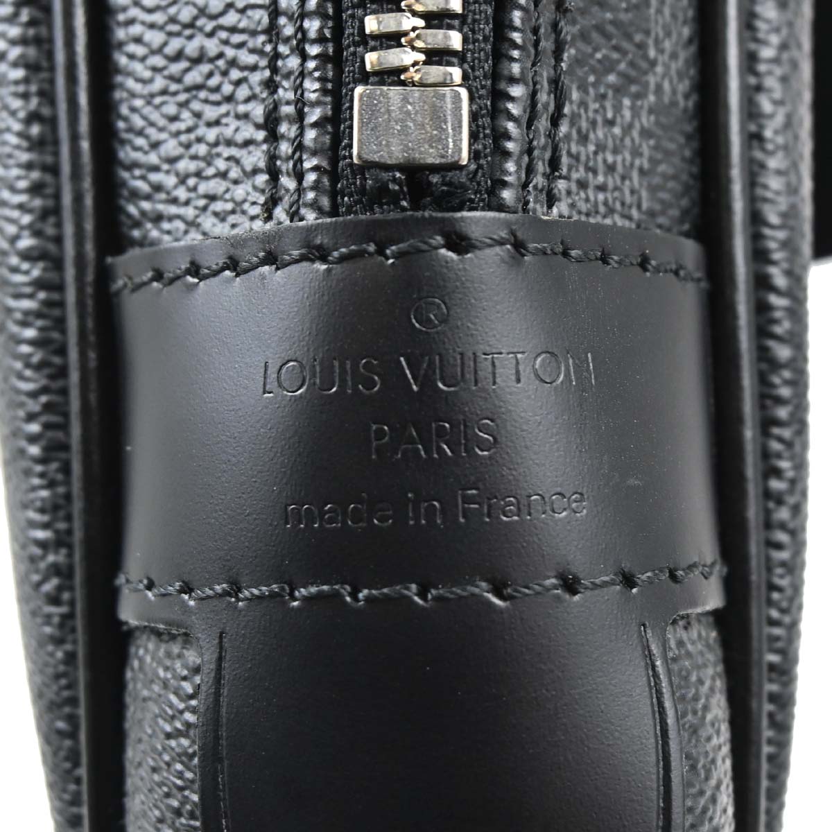 Louis Vuitton 2009 Damier Porte Documents Voyage Handbag N41125