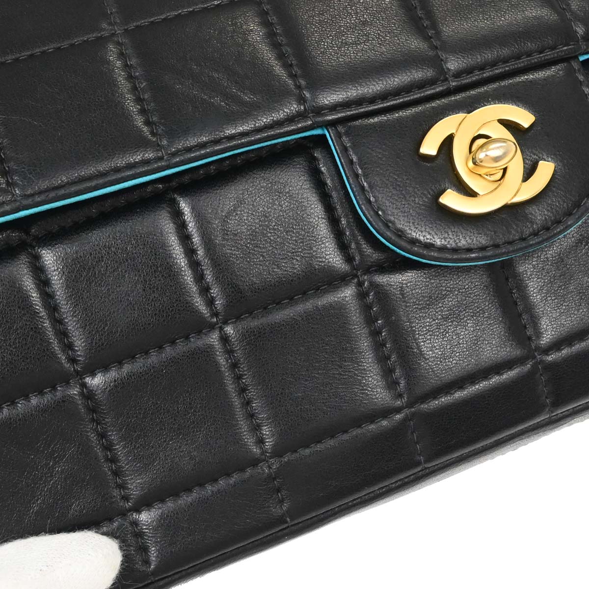Chanel 2000-2002 Black Lambskin Choco Bar East West Shoulder Bag