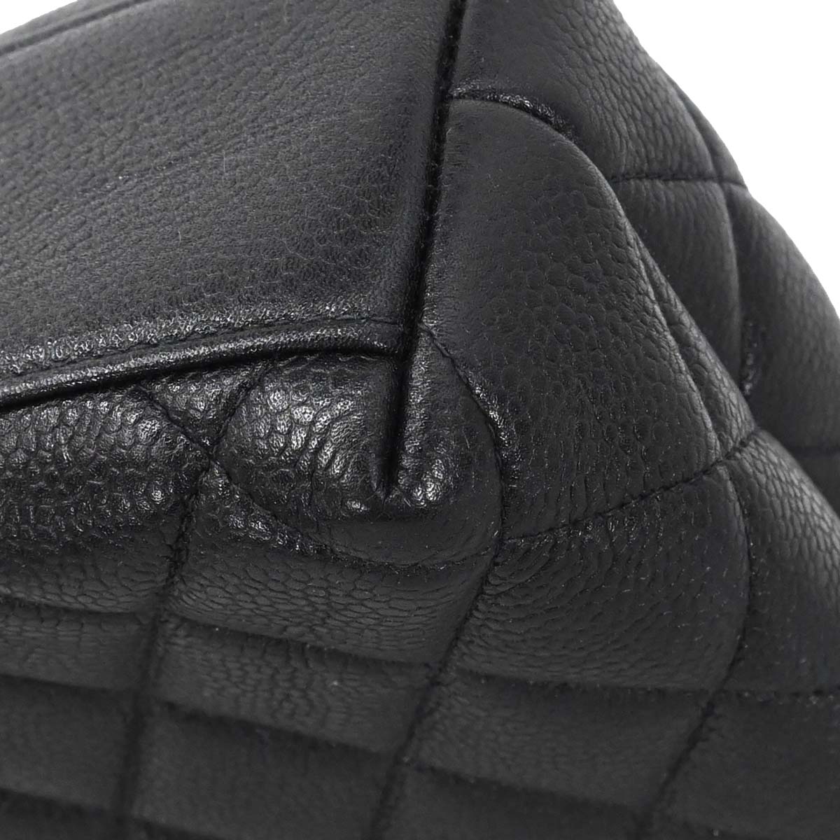 Chanel 1996-1997 Black Caviar Skin Shoulder Bag