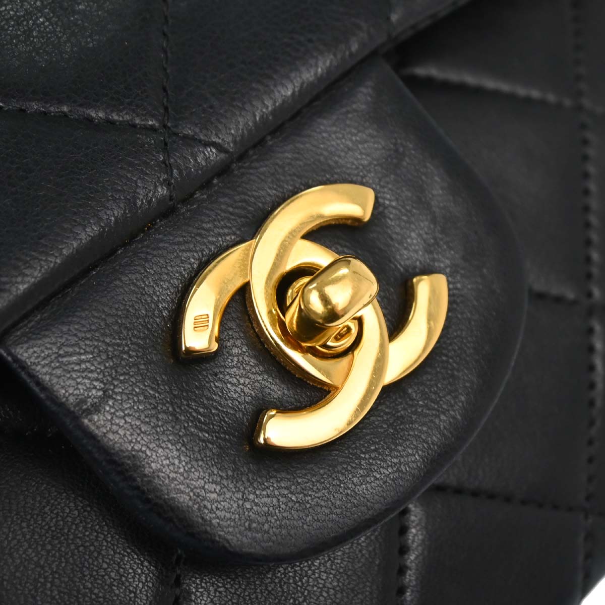 Chanel 1986-1988 Black Lambskin Medium Classic Double Flap Shoulder Bag