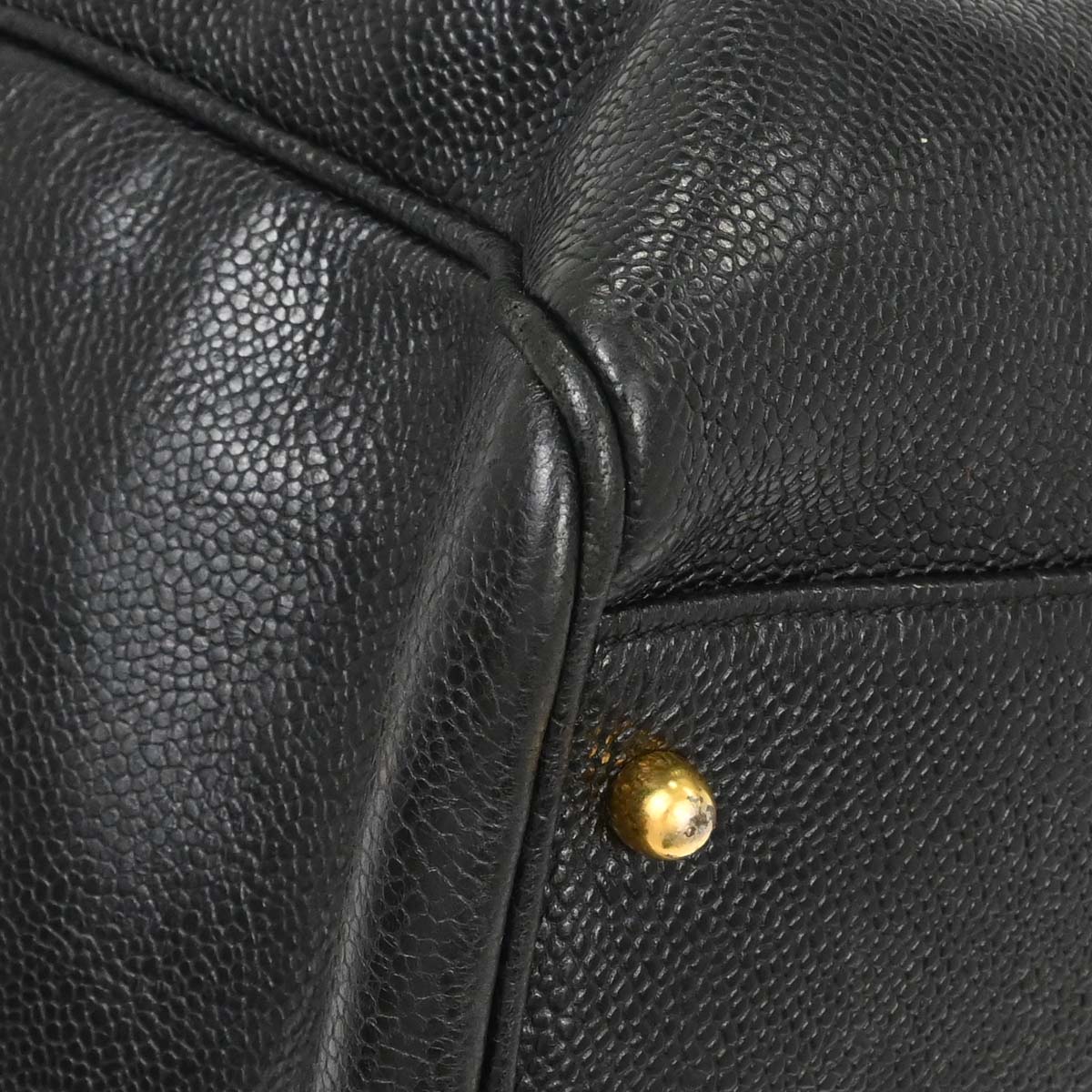 Chanel 1997-1999 Black Caviar Skin 2way Shoulder Duffle Handbag