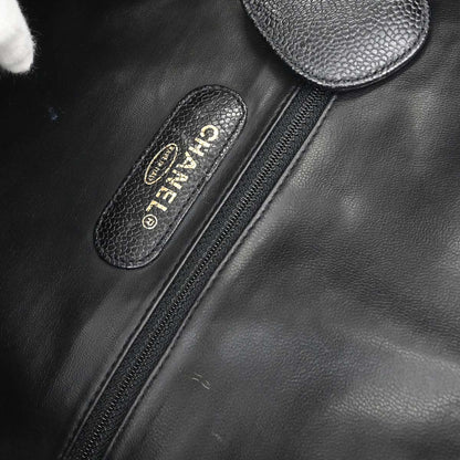 Chanel 1997-1999 Black Caviar Skin 2way Shoulder Duffle Handbag