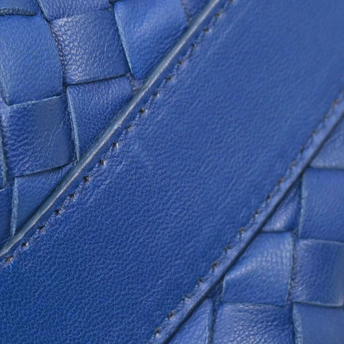 Bottega Veneta Blue Lambskin Intrecciato Handbag