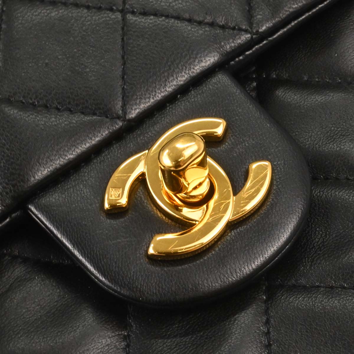 Chanel 1997-1999 Black Lambskin Mini Classic Square Flap Shoulder Bag 17