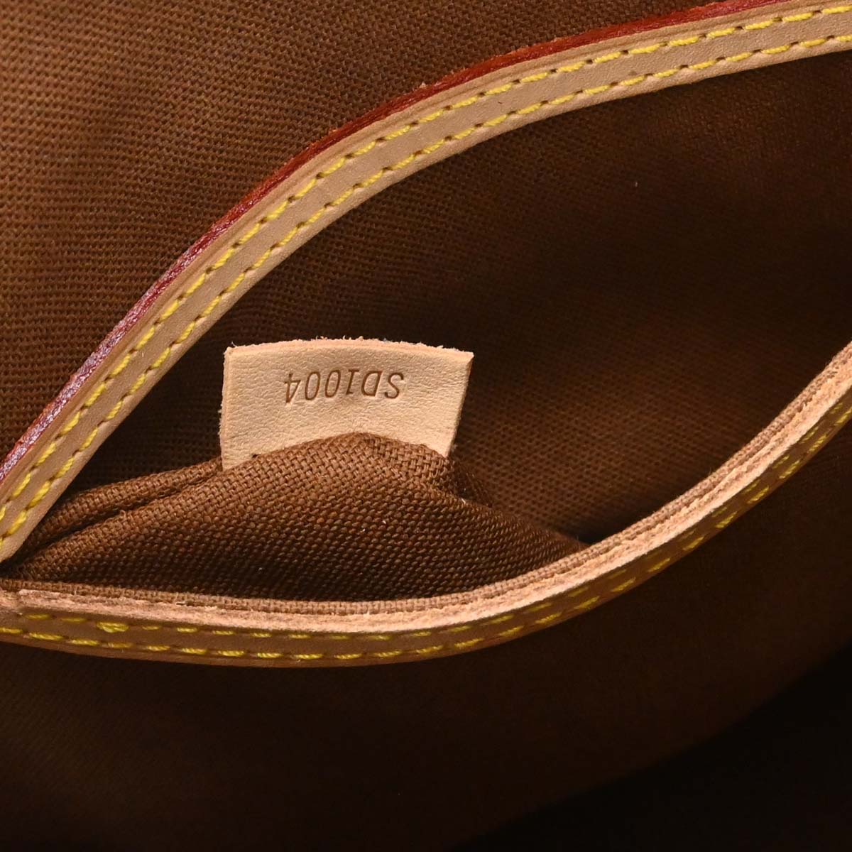 Louis Vuitton 2004 Monogram Alma Handbag M51130