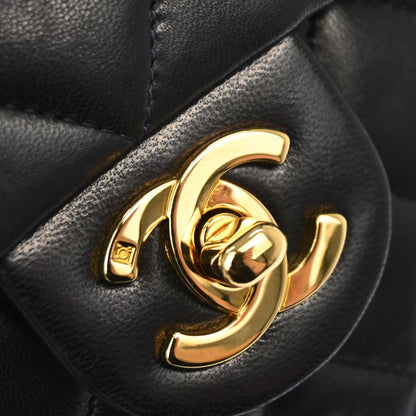 Chanel 1991-1994 Black Lambskin Mini Classic Square Flap Shoulder Bag 17