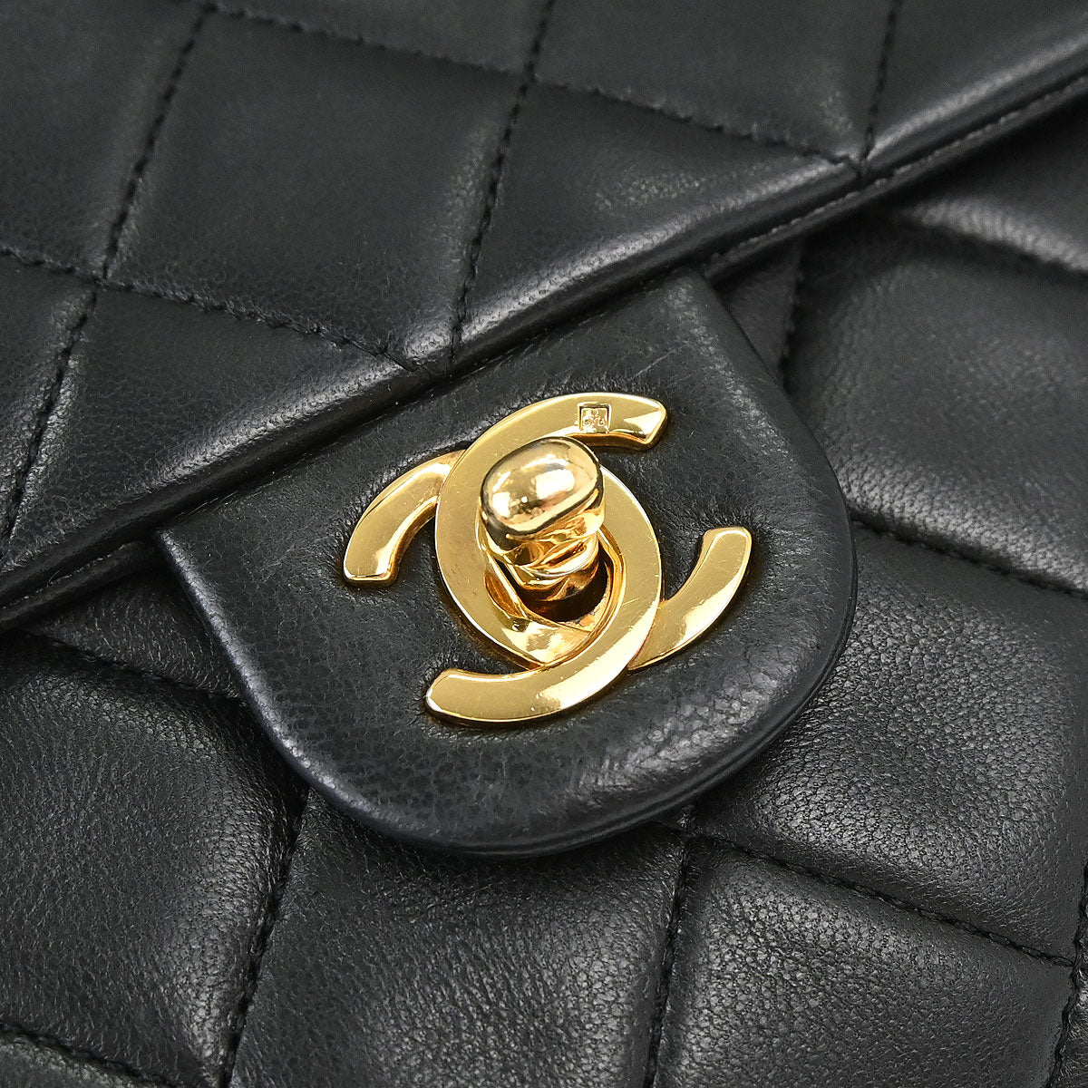 Chanel 1989-1991 Black Lambskin Classic Square Flap Shoulder Bag 20