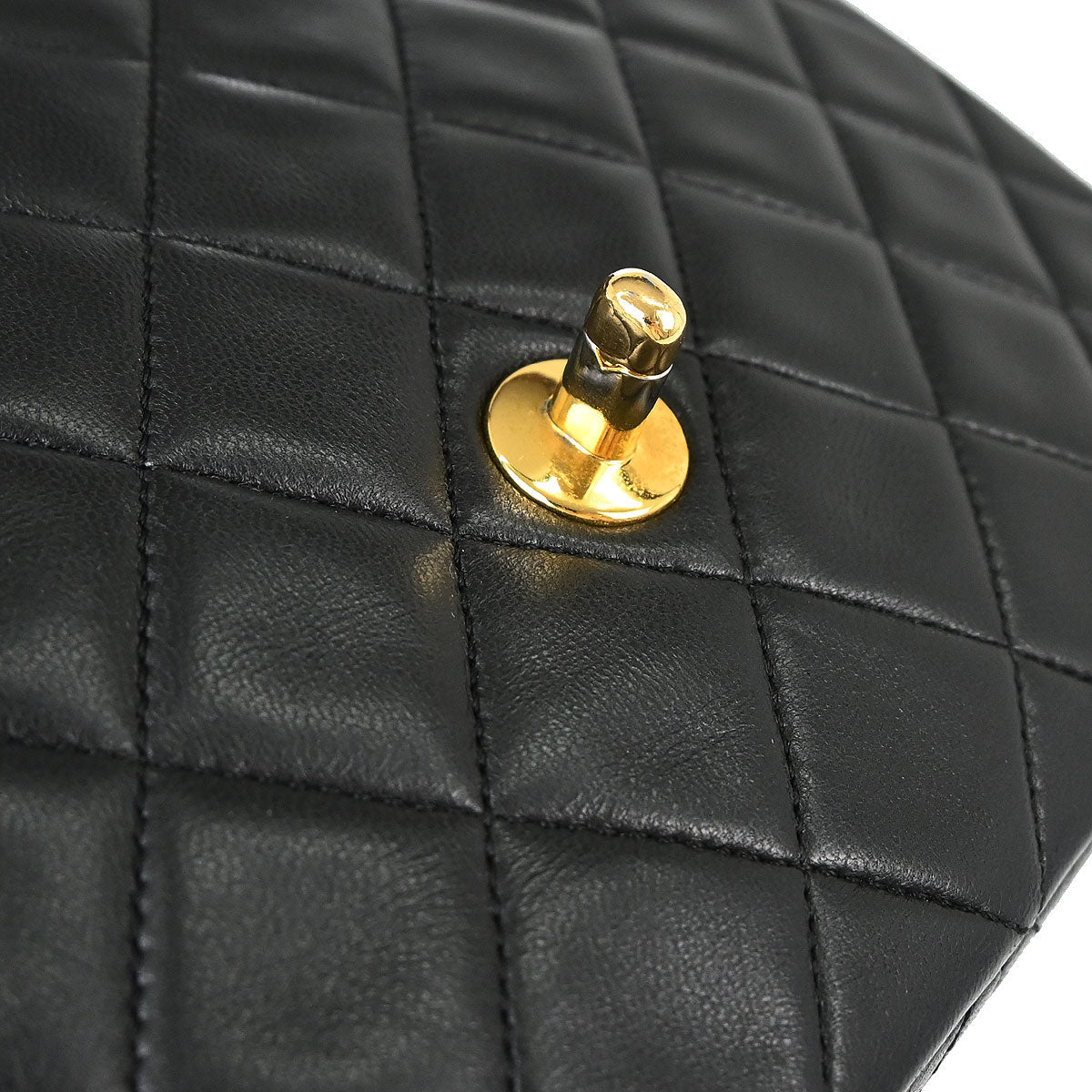 Chanel 1989-1991 Black Lambskin Classic Square Flap Shoulder Bag 20