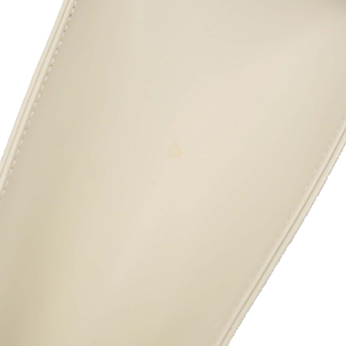 Yves Saint Laurent White Leather Handbag