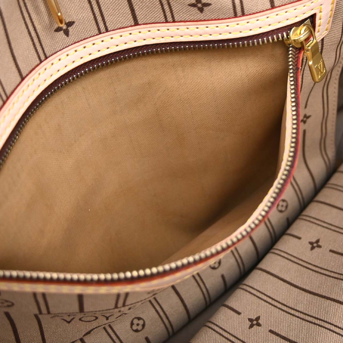 Louis Vuitton Monogram Neverfull MM Shoulder Tote Bag M40156