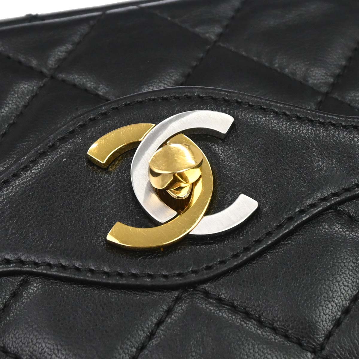 Chanel 1986-1988 Black Lambskin Paris Single Flap Shoulder Bag