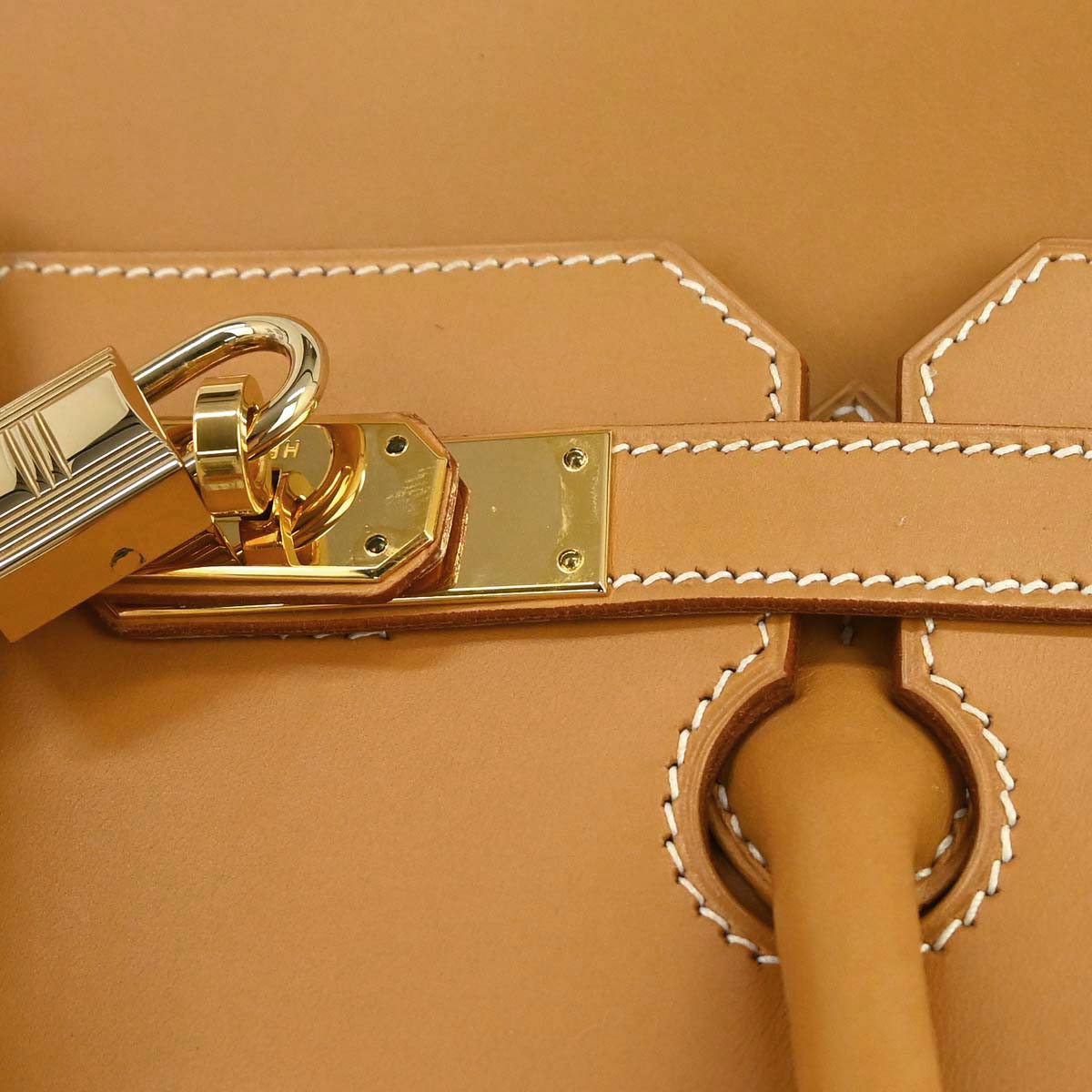 Hermes Natural Vache Haut a Courroies 32 Handbag