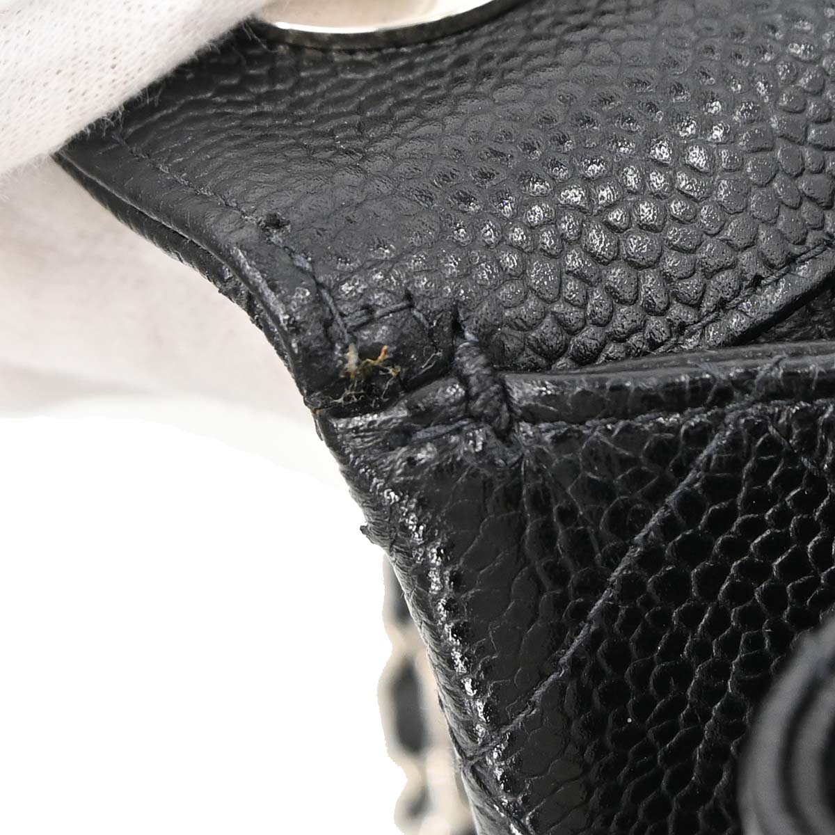 Chanel 2000-2002 Black Caviar Skin Jumbo Classic Flap Shoulder Bag