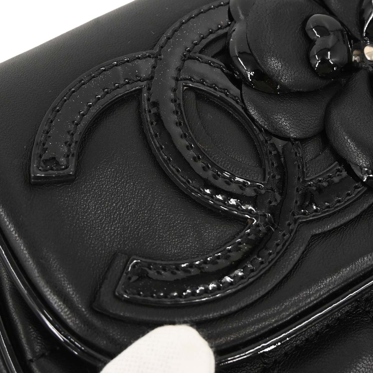 Chanel 2005-2006 Black Lambskin Choco Bar Camellia Handbag