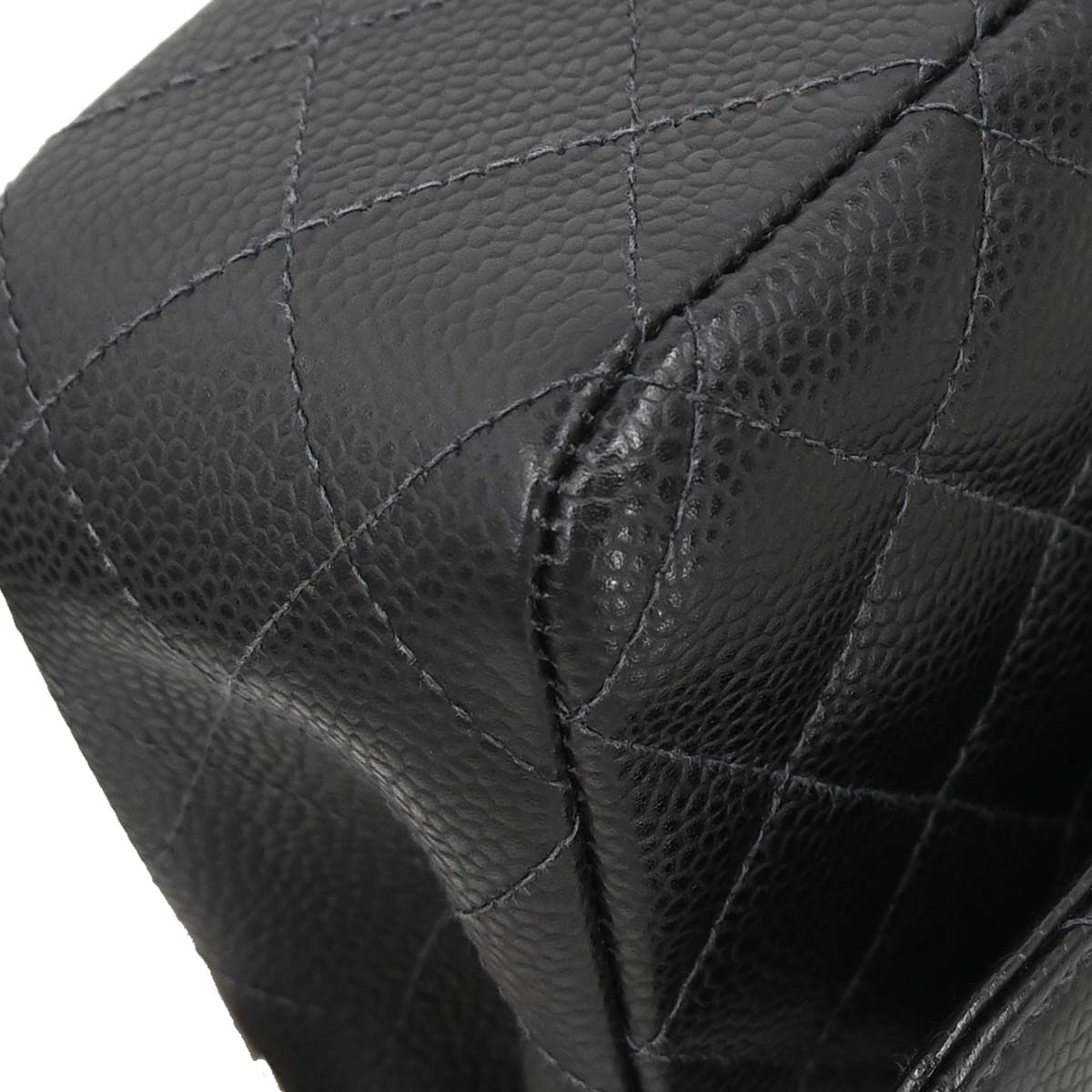 Chanel 2005-2006 Black Caviar Skin Medium Classic Double Flap Shoulder Bag