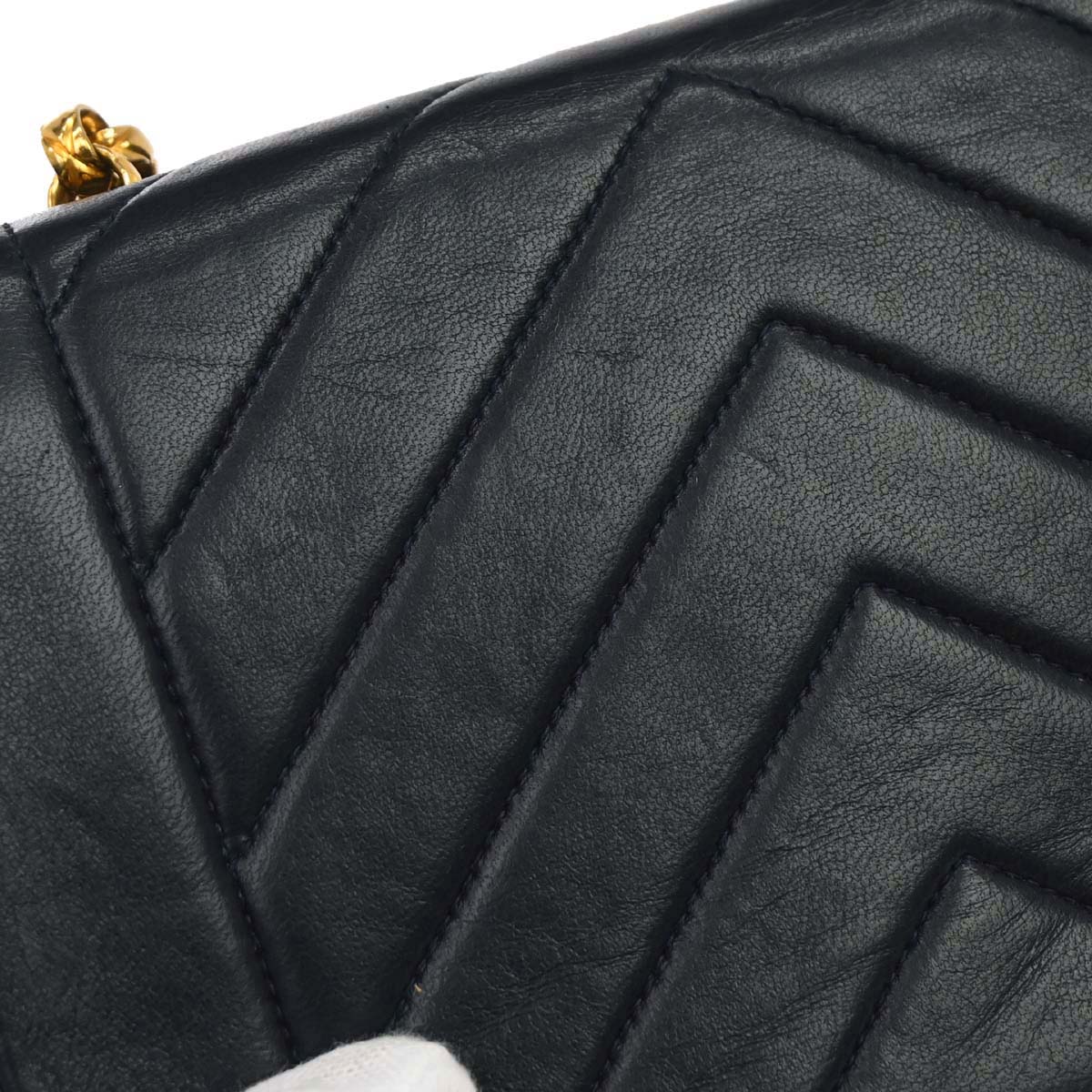 Chanel 1991-1994 Navy Lambskin Chevron Single Flap Shoulder Bag