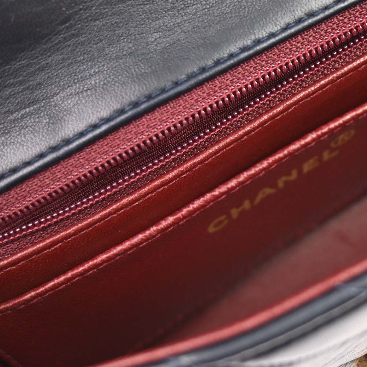 Chanel 1991-1994 Navy Lambskin Chevron Single Flap Shoulder Bag