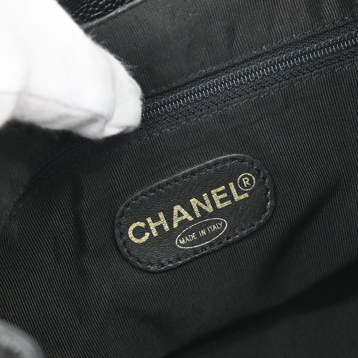 Chanel 1997-1999 Black Caviar Skin Backpack